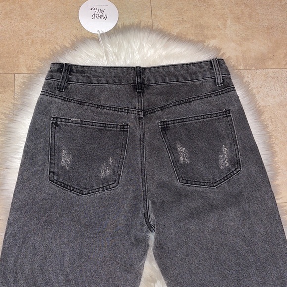 Princess Polly Zaneta Distressed Jeans - Picture 10 of 12